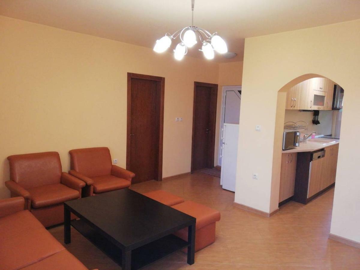 Appartamento Vila Dva 3 Golden Sands Esterno foto